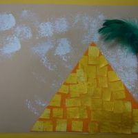 PIRAMIDY (4)