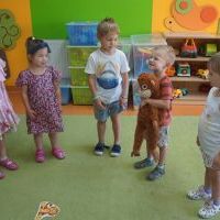 SPOTKANIE Z WESOŁĄ MAŁPKĄ (8)