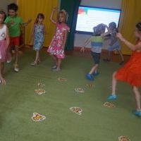 SPOTKANIE Z WESOŁĄ MAŁPKĄ (2)