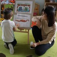 MIĘDZY NAMI DŻDŻOWNICAMI (9)