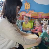 MIĘDZY NAMI DŻDŻOWNICAMI (10)
