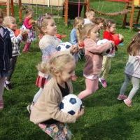ZACZYNAMY NA SPORTOWO (1)