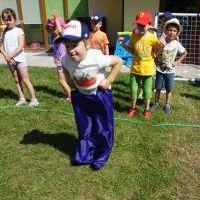 SPORTOWE WAKACJE. SKOKI! RZUTY! RÓWNOWAŻNIE! (10)