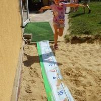 SPORTOWE WAKACJE. SKOKI! RZUTY! RÓWNOWAŻNIE! (2)