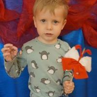 DZIECI I MOTYLKI (3)