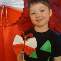 DZIECI I MOTYLKI (9)