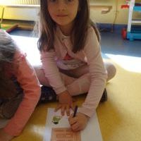MRÓWKA ZA MRÓWKĄ (1)