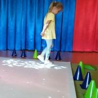 ZMYSŁOWE DOŚWIADCZANIE - MAGICZNY DYWAN (9)