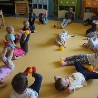 ZMYSŁOWE DOŚWIADCZANIE - RUCH I DŹWIĘK (10)