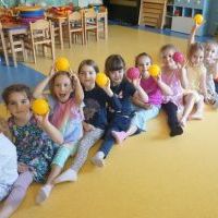 ZMYSŁOWE DOŚWIADCZANIE - RUCH I DŹWIĘK (4)