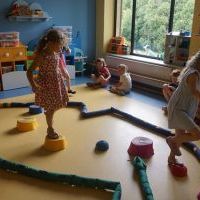 LATO W DŻUNGLI Z PAPUGĄ TRUSKAWKĄ (13)
