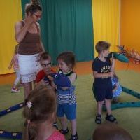 LATO W DŻUNGLI Z PAPUGĄ TRUSKAWKĄ (6)