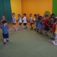 LATO W DŻUNGLI Z PAPUGĄ TRUSKAWKĄ (7)