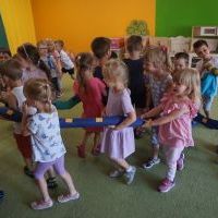 LATO W DŻUNGLI Z PAPUGĄ TRUSKAWKĄ (8)