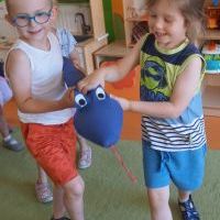 LATO W DŻUNGLI Z PAPUGĄ TRUSKAWKĄ (10)