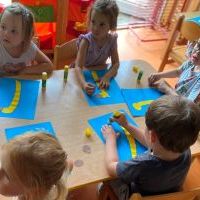 MAŁE RĄCZKI I MAŁE ŻYRAFKI (9)