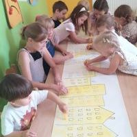 KOLOROWE DOMY W BUDOWIE (6)