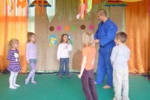 KAŻDY MOŻE ĆWICZYĆ JUDO