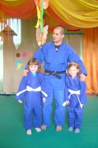 KAŻDY MOŻE ĆWICZYĆ JUDO