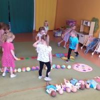 LALKI PIŁKI KLOCKI MISIE (7)