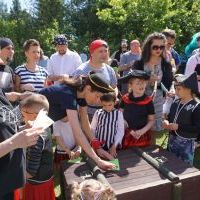 PIRACKIE ŚWIĘTO RODZINY WITAMY NA POKŁADZIE (9)