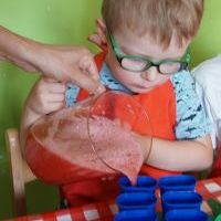 WAKACYJNE KUCHCIKOWO. ZRÓBMY SOBIE LODY! (11)