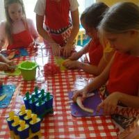 WAKACYJNE KUCHCIKOWO. ZRÓBMY SOBIE LODY! (2)