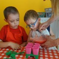 WAKACYJNE KUCHCIKOWO. ZRÓBMY SOBIE LODY! (8)