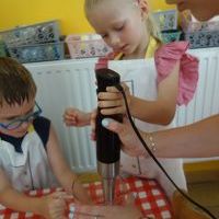 WAKACYJNE KUCHCIKOWO. ZRÓBMY SOBIE LODY! (10)