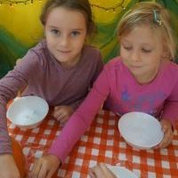 MUSUJĄCE KULKI DO KĄPIELI W DYNIOWYCH KSZTAŁTACH (12)