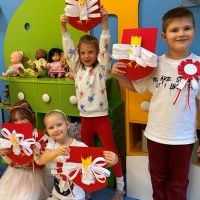 BIAŁO CZERWONE TWORZENIE (1)