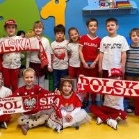 BIAŁO CZERWONE TWORZENIE (10)