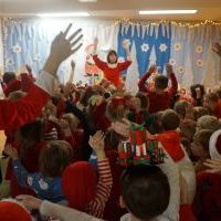 MIKOŁAJE Z RÓŻNYCH STRON ŚWIATA (6)