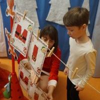 MIKOŁAJE Z RÓŻNYCH STRON ŚWIATA (18)
