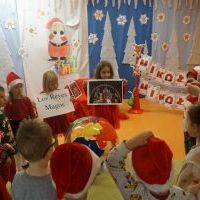 MIKOŁAJE Z RÓŻNYCH STRON ŚWIATA (1)