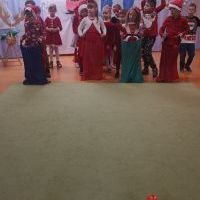 MIKOŁAJE Z RÓŻNYCH STRON ŚWIATA (2)