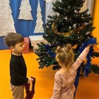 NA GAŁĄZCE CHOINKOWEJ (11)