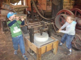 WYCIECZKA DO CHLEBOWEJ CHATY