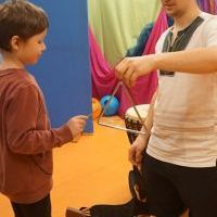 BĘBNIENIE STUKANIE DUDNIENIE DZWONIENIE (1)