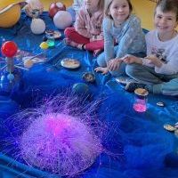 WŚRÓD PLANET I GWIAZD (6)