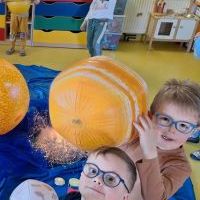 WŚRÓD PLANET I GWIAZD (4)
