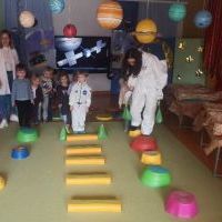 PRZYGODA W KOSMOSIE (20)