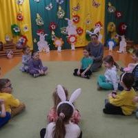 WIELKANOCNE ZABAWY Z ZAJĄCZKIEM (4)