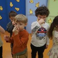 WIELKANOCNE ZABAWY Z ZAJĄCZKIEM (10)