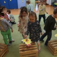 WIELKANOCNE ZABAWY Z ZAJĄCZKIEM (11)