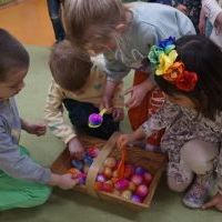 WIELKANOCNE ZABAWY Z ZAJĄCZKIEM (13)