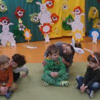 WIELKANOCNE ZABAWY Z ZAJĄCZKIEM (18)