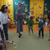 WIELKANOCNE ZABAWY Z ZAJĄCZKIEM (4)