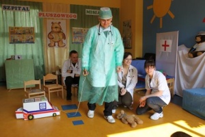 SZPITAL PLUSZOWEGO MISIA