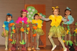 PRZEGLĄD DZIECIECYCH FORM TEATRALNYCH